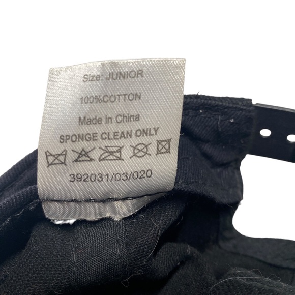 NO FEAR Hat Cap - Junior Adjustable Snapback Black Grey Skull Hologram Sticker - Picture 8 of 8